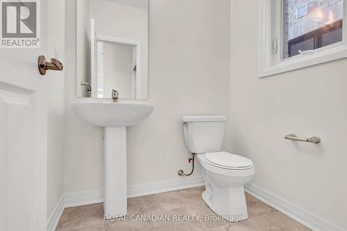 205 Port Crescent E, Welland, ON - Indoor Photo Showing Bathroom