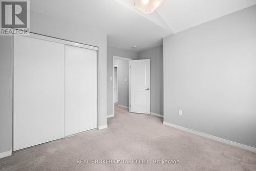 340 Falling Green Crescent, Kitchener, ON - Indoor Photo Showing Other Room