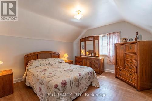 35 Wolcott Avenue, Toronto (Oakridge), ON - Indoor Photo Showing Bedroom