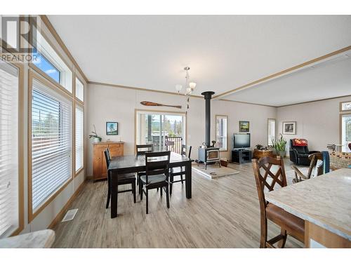 2454 Aberdeen Road, Merritt, BC - Indoor Photo Showing Dining Room