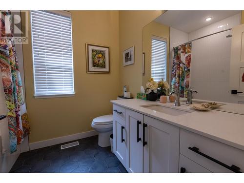 4103 Rio Vista Place, Kamloops, BC - Indoor Photo Showing Bathroom