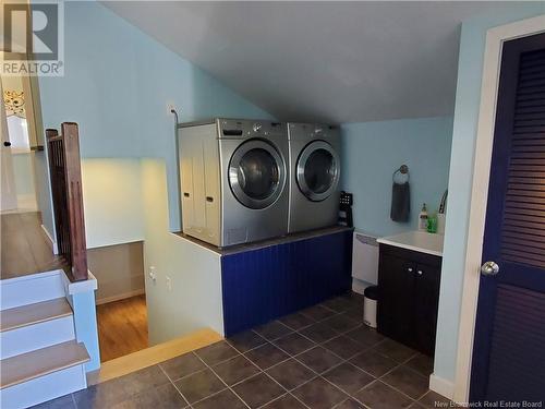 253 Queen Street, Saint Andrews, NB - Indoor Photo Showing Laundry Room