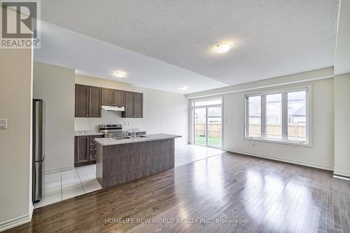 10 Sigford Street, Whitby, ON - Indoor Photo Showing Kitchen