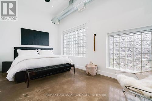 126 Sears Street, Toronto (Greenwood-Coxwell), ON - Indoor Photo Showing Bedroom