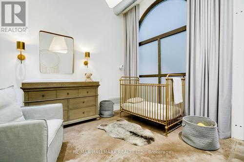 126 Sears Street, Toronto (Greenwood-Coxwell), ON - Indoor Photo Showing Bedroom