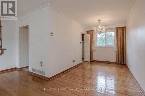 5436 Windermere Drive, Burlington, ON - Indoor Photo Showing Other Room