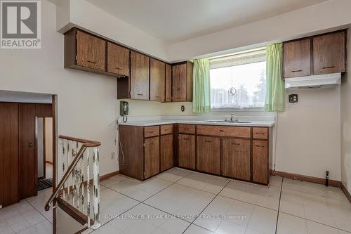 5436 Windermere Drive, Burlington (Appleby), ON - Indoor Photo Showing Kitchen