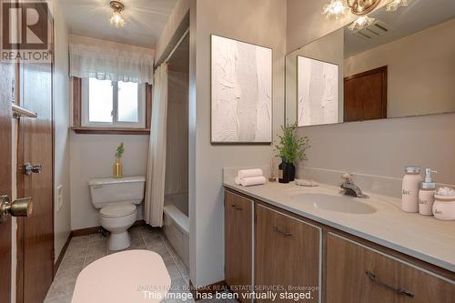 5436 Windermere Drive, Burlington, ON - Indoor Photo Showing Bathroom