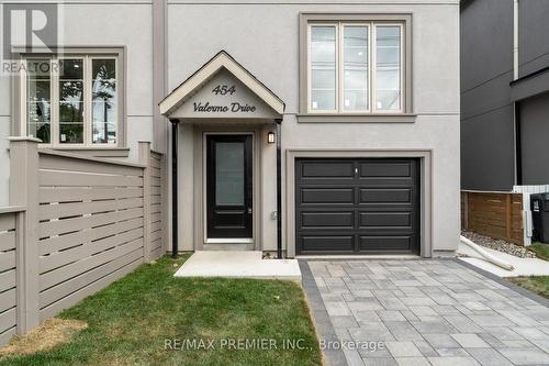 454 Valermo Drive, Toronto (Alderwood), ON - Outdoor