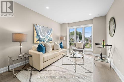 454 Valermo Drive, Toronto (Alderwood), ON - Indoor Photo Showing Living Room