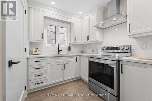 454 Valermo Drive, Toronto (Alderwood), ON - Indoor Photo Showing Kitchen