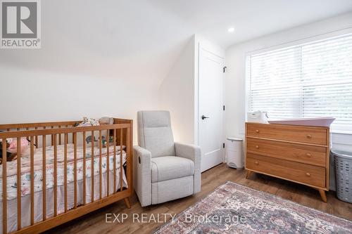 1040 Cedarwood Place, Burlington, ON - Indoor Photo Showing Bedroom