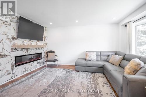 1040 Cedarwood Place, Burlington (Lasalle), ON - Indoor Photo Showing Living Room With Fireplace