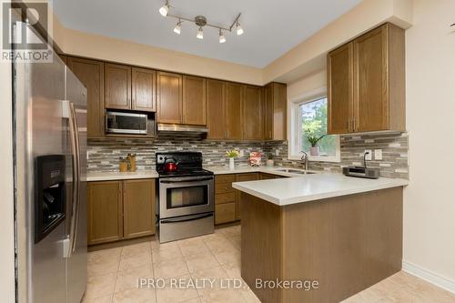 26 Neuchatel Avenue, Vaughan, ON - Indoor Photo Showing Kitchen With Double Sink