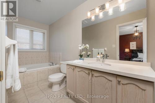 26 Neuchatel Avenue, Vaughan, ON - Indoor Photo Showing Bathroom