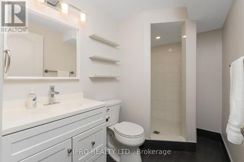 26 Neuchatel Avenue, Vaughan, ON - Indoor Photo Showing Bathroom