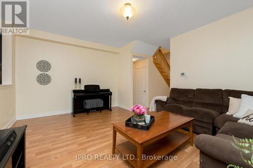 26 Neuchatel Avenue, Vaughan, ON - Indoor Photo Showing Living Room