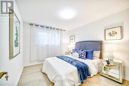 1273 Bridge Road, Oakville (Bronte East), ON - Indoor Photo Showing Bedroom