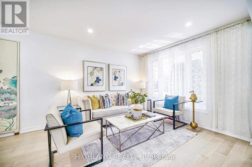 1273 Bridge Road, Oakville (Bronte East), ON - Indoor Photo Showing Living Room