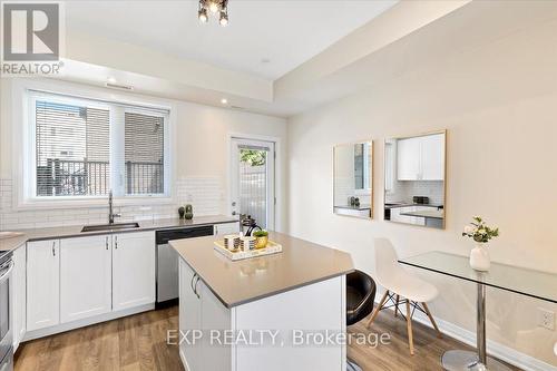 149 Frederick Tisdale Drive, Toronto (Downsview-Roding-Cfb), ON - Indoor Photo Showing Kitchen