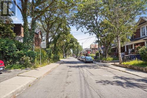 20 Ruskin Avenue, Toronto (Dovercourt-Wallace Emerson-Junction), ON - Outdoor