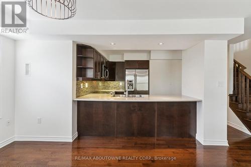 38 - 2614 Dashwood Drive, Oakville (West Oak Trails), ON - Indoor Photo Showing Kitchen