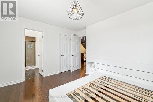 38 - 2614 Dashwood Drive, Oakville (West Oak Trails), ON - Indoor Photo Showing Bedroom