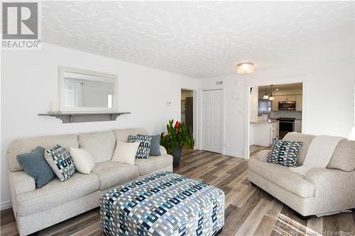 791 Saulnier Ouest, Canton Des Basques, NB - Indoor Photo Showing Living Room