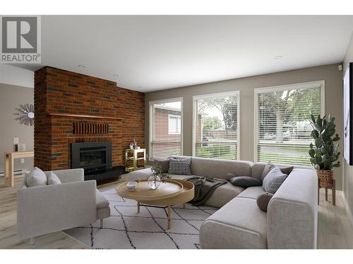 2740 Ethel Street, Kelowna, BC - Indoor Photo Showing Living Room With Fireplace