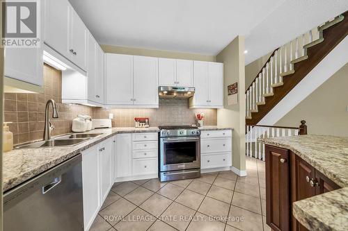 79 - 100 Beddoe Drive, Hamilton, ON - Indoor Photo Showing Kitchen With Double Sink