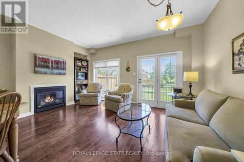 79 - 100 Beddoe Drive, Hamilton, ON - Indoor Photo Showing Living Room With Fireplace