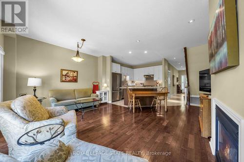 79 - 100 Beddoe Drive, Hamilton (Kirkendall), ON - Indoor Photo Showing Living Room