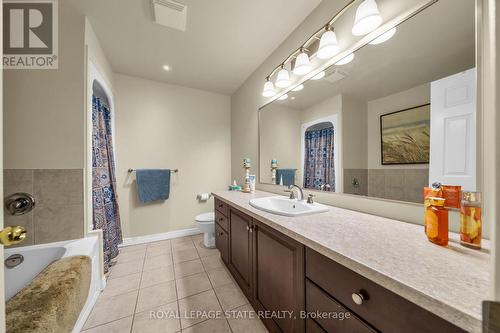 79 - 100 Beddoe Drive, Hamilton, ON - Indoor Photo Showing Bathroom