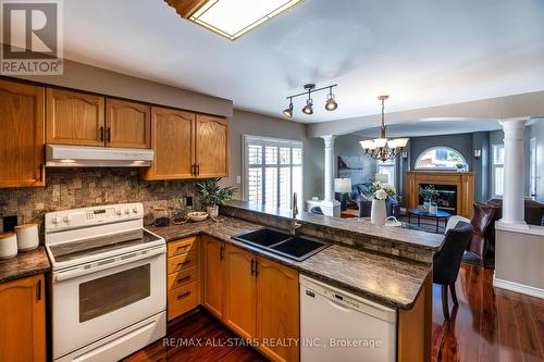 69 Matthewson Place, Whitby (Brooklin), ON - Indoor Photo Showing Kitchen With Double Sink