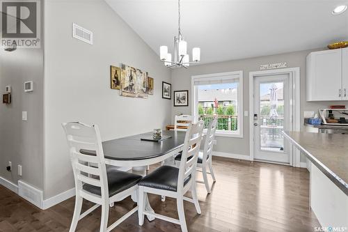 730 Hargreaves Crescent, Saskatoon, SK - Indoor Photo Showing Dining Room