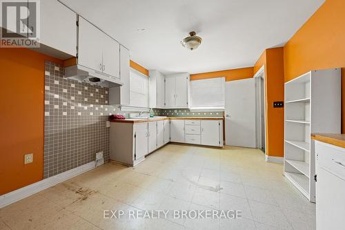 2030 Ritson Road N, Oshawa, ON - Indoor Photo Showing Kitchen