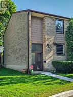 14 - 698 WONDERLAND ROAD S  London, ON N6H 4Y8