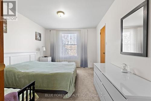 698 Wonderland Road S, London, ON - Indoor Photo Showing Bedroom