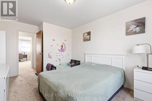 698 Wonderland Road S, London, ON - Indoor Photo Showing Bedroom