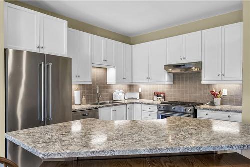 100 Beddoe Drive|Unit #79, Hamilton, ON - Indoor Photo Showing Kitchen With Upgraded Kitchen