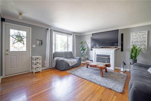 436 Ash Street, Port Colborne, ON - Indoor Photo Showing Living Room With Fireplace