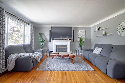 436 Ash Street, Port Colborne, ON - Indoor Photo Showing Living Room With Fireplace