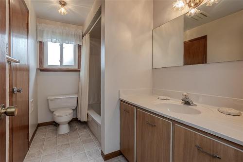 5436 Windermere Drive, Burlington, ON - Indoor Photo Showing Bathroom