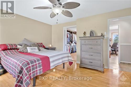 746 St Pierre Road, Prescott And Russell, ON - Indoor Photo Showing Bedroom