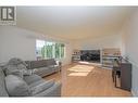 10781 Cheryl Road, Lake Country, BC  - Indoor Photo Showing Living Room 