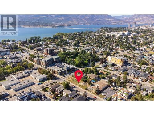 712 Raymer Avenue, Kelowna, BC 