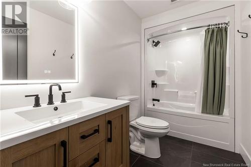 46 Patriot Court, Salisbury, NB - Indoor Photo Showing Bathroom