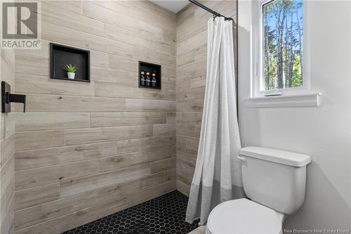 46 Patriot Court, Salisbury, NB - Indoor Photo Showing Bathroom