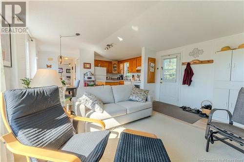 109 South Street, St George, NB - Indoor Photo Showing Living Room