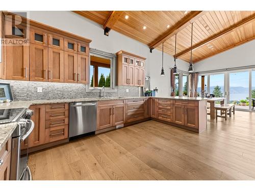 2921 Arawana Road, Naramata, BC - Indoor Photo Showing Kitchen